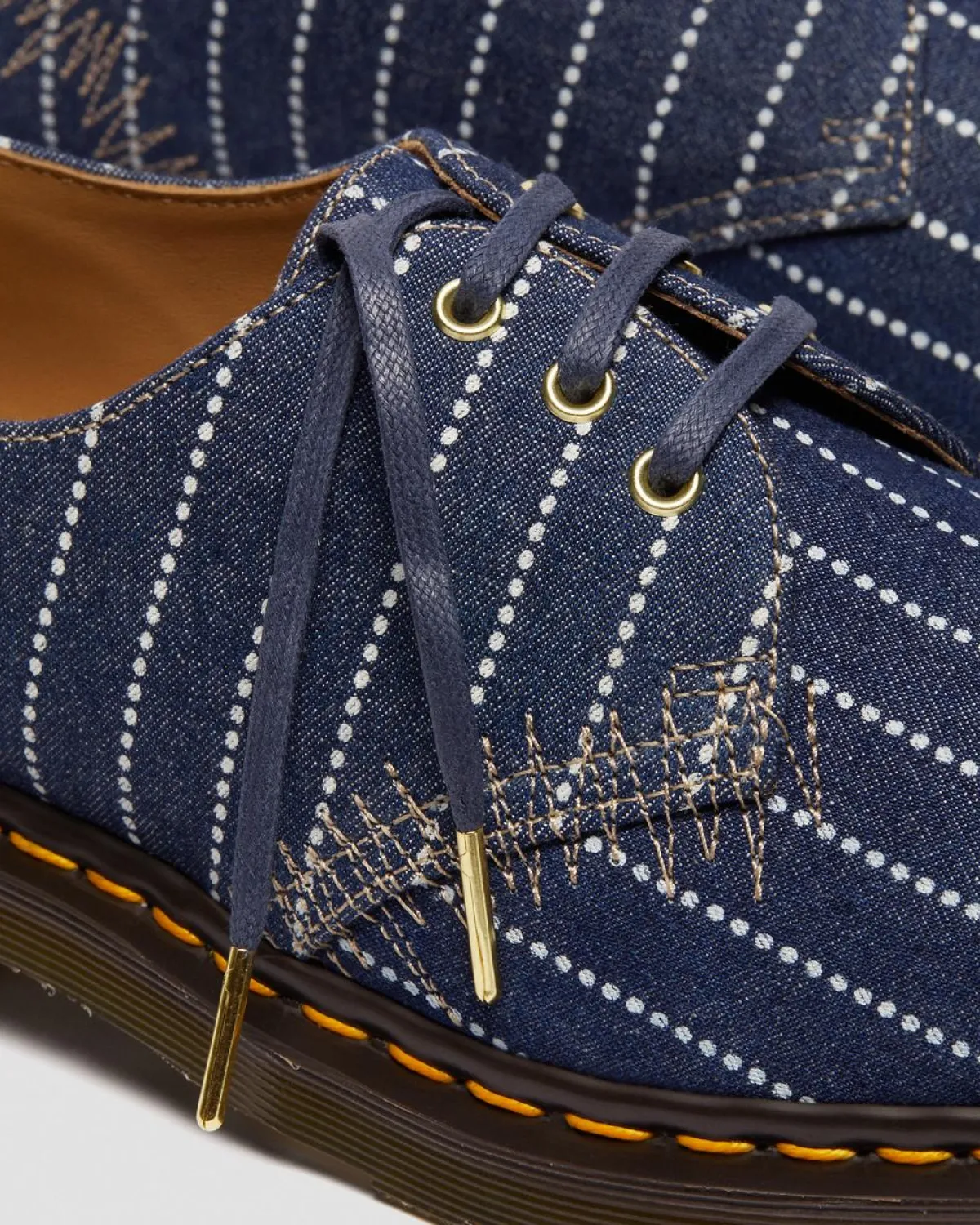 Online 1461 Made in England Pinstripe Schoenen ONLINE EXCLUSIVE BOOTS AND SHOES Made In England|Veterschoenen