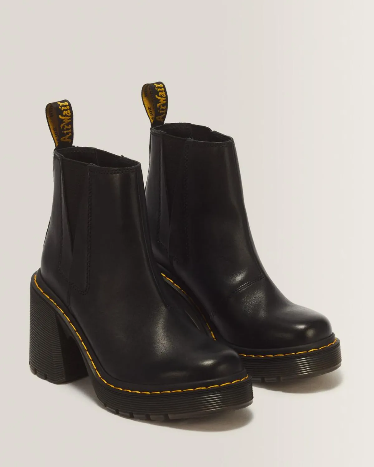 Hot Spence Leren Chelsea Boots met Uitlopende Hak WOMENS Hakken|Enkellaarzen